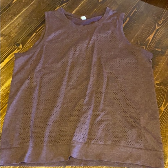 lululemon athletica Tops - Lululemon breeze by muscle tank